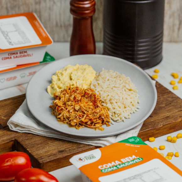 RAGU DE FRANGO COM ARROZ INTEGRAL E CREME DE MILHO 300G