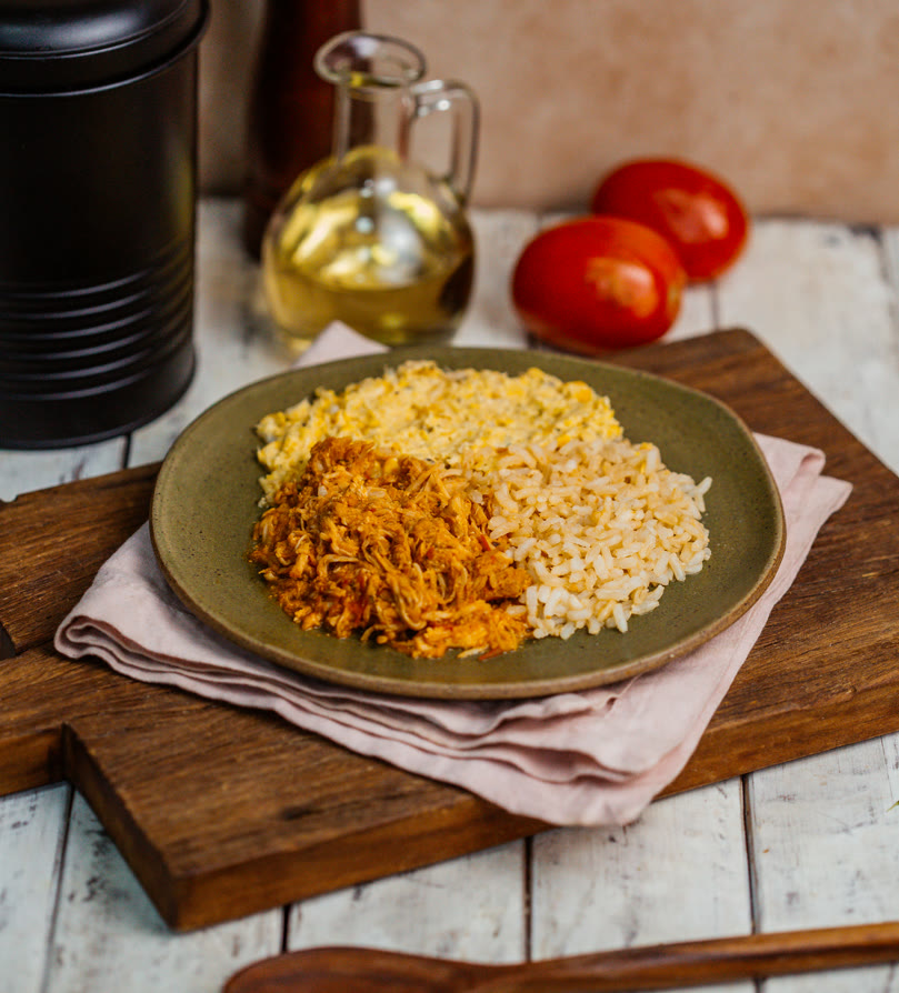 RAGU DE FRANGO COM ARROZ INTEGRAL E CREME DE MILHO 300G