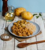 STROGONOFF DE FILÉ MIGNON C/ ARROZ INTEGRAL E BATATA RUSTICA 300G